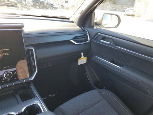 New 2026 GMC Acadia Elevation image 15