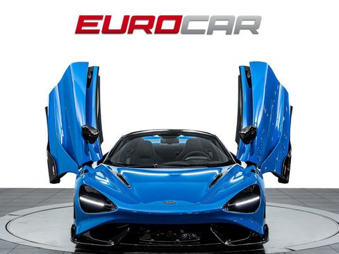 Used 2022 McLaren 765LT RWD image 11