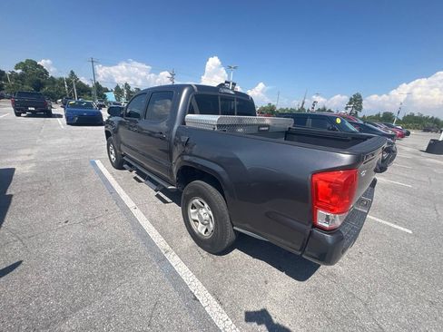 Used 2017 Toyota Tacoma SR RWD image 31