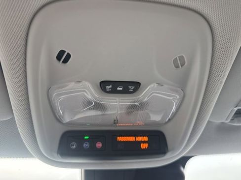 Used 2022 Chevrolet TrailBlazer LS image 21