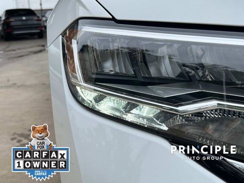 Used 2022 Volkswagen Jetta SE w/ Panoramic Sunroof Package image 13