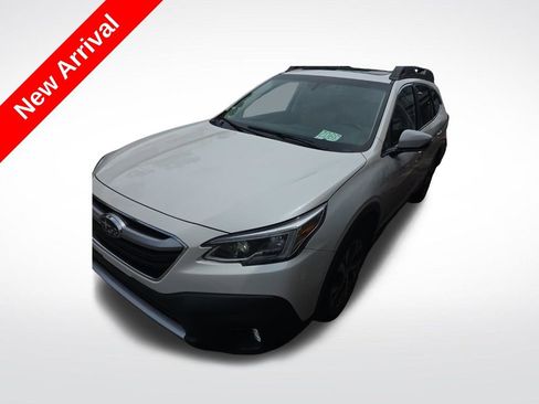 Used 2022 Subaru Outback Limited XT w/ Popular Package #2 AWD/4WD image 1