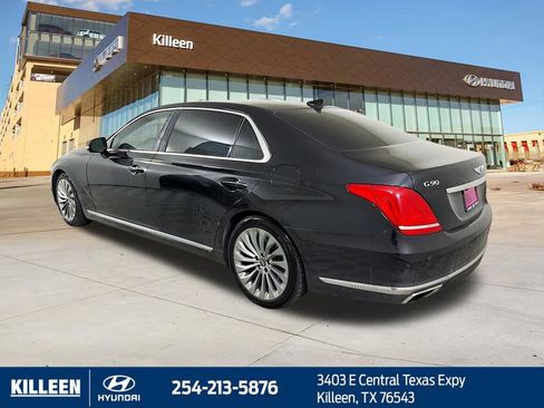 Used 2018 Genesis G90 5.0 Ultimate RWD image 5