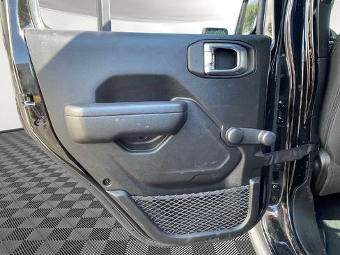 Used 2022 Jeep Wrangler Unlimited Sport AWD/4WD image 13
