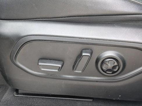 Used 2022 Jeep Grand Cherokee Overland AWD/4WD image 21