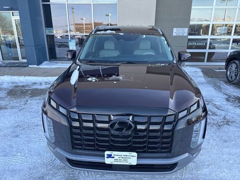 Used 2023 Hyundai Palisade Limited w/ Cargo Package image 3