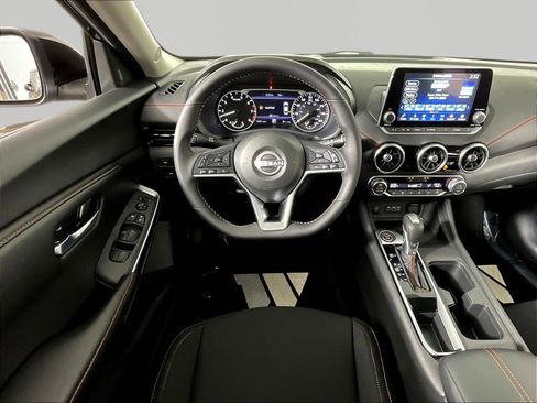 Certified 2025 Nissan Sentra SR w/ Midnight Edition FWD image 8