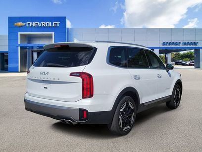 Used 2025 Kia Telluride S
