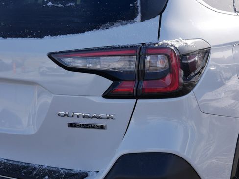 Used 2022 Subaru Outback Touring image 17