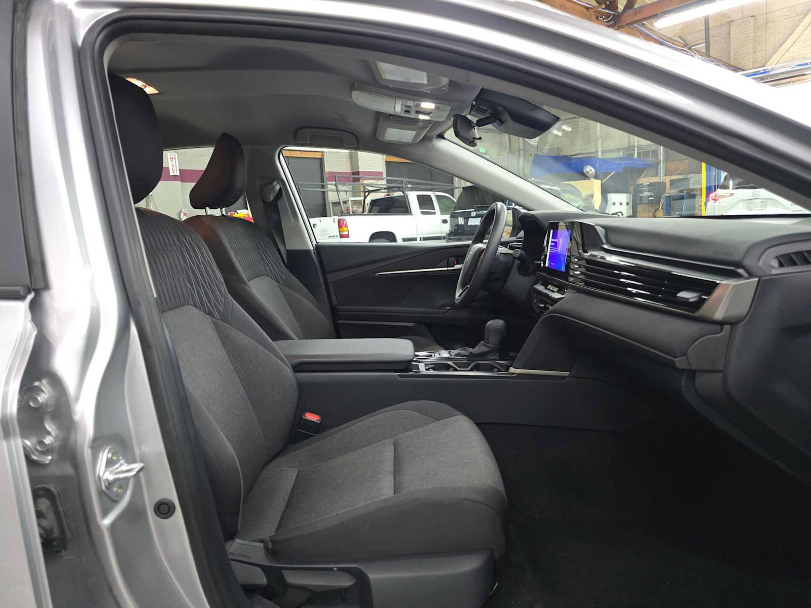 Used 2025 Toyota Camry LE FWD image 10