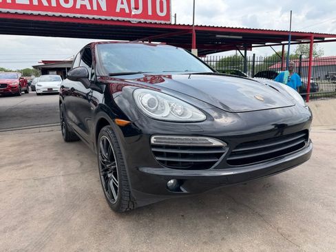 Used 2014 Porsche Cayenne S image 12