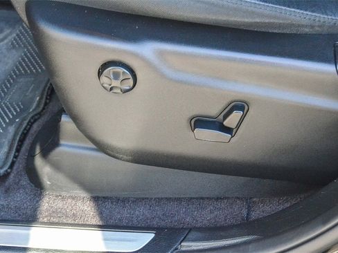 Used 2017 Jeep Grand Cherokee Limited w/ Trailer Tow Group IV image 16