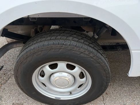 Used 2020 Ford F150 XL w/ Trailer Tow Package RWD image 4