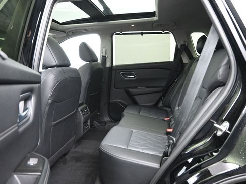 Used 2026 Nissan Rogue Platinum w/ Platinum Premium Package AWD/4WD image 28