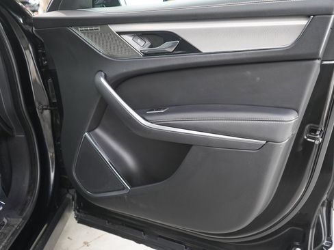 Used 2023 Jaguar F-PACE R-Dynamic S AWD/4WD image 9