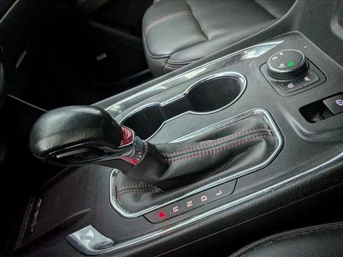 Used 2022 Chevrolet Traverse RS image 12