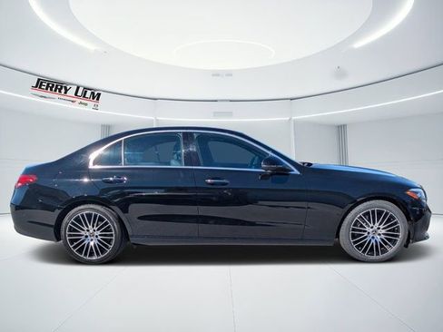 Used 2025 Mercedes-Benz C 300 Sedan image 2