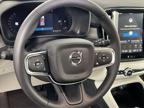 Certified 2026 Volvo XC40 B5 Plus w/ Protection Package Premier AWD/4WD image 21