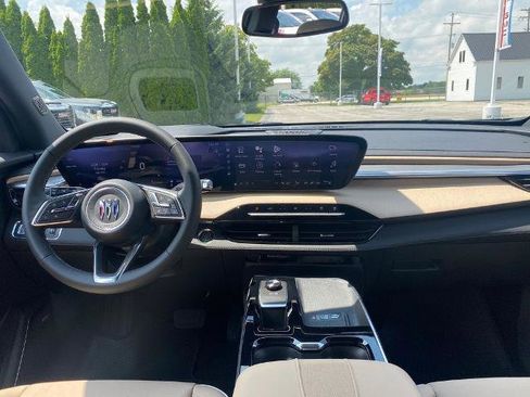 New 2025 Buick Enclave Preferred w/ Power Package image 14