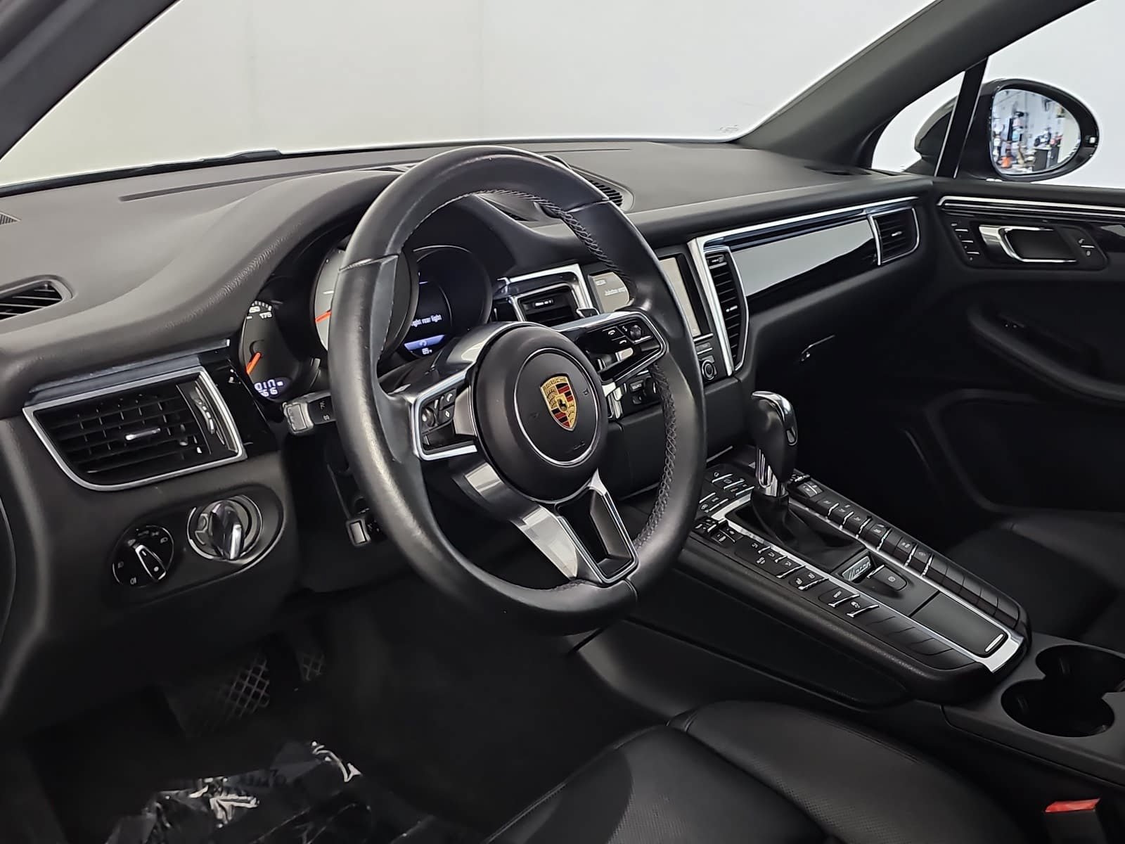 Used 2016 Porsche Macan S AWD/4WD image 16