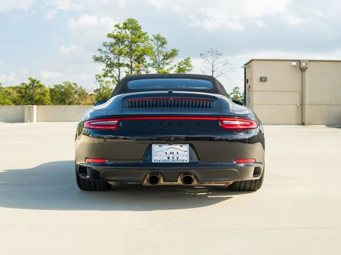 Used 2018 Porsche 911 Carrera 4S image 13