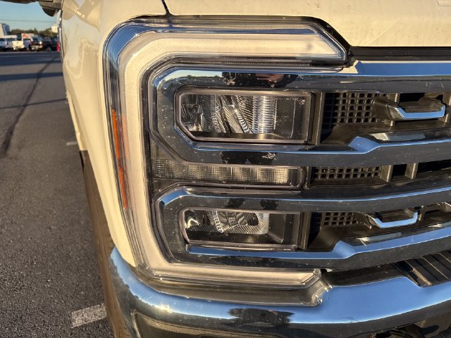 Used 2026 Ford F250 Lariat AWD/4WD image 12