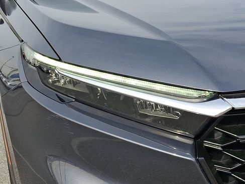 Certified 2024 Honda CR-V EX image 9
