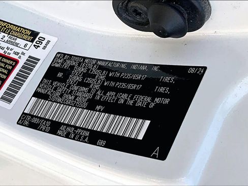 Used 2024 Toyota Sienna XLE image 37