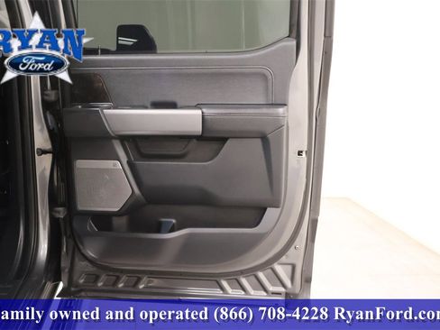 Used 2023 Ford F250 Lariat w/ Chrome Package image 11