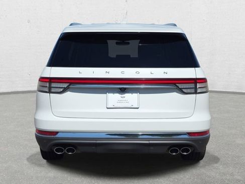 Used 2023 Lincoln Aviator Reserve w/ Equipment Group 201A AWD/4WD image 6