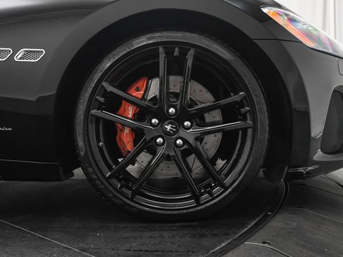 Used 2018 Maserati GranTurismo Sport image 34