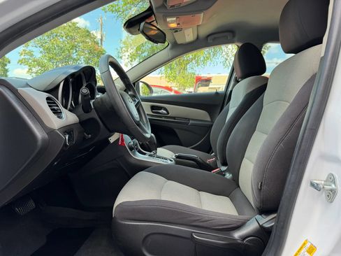Used 2012 Chevrolet Cruze LS w/ Connectivity Package FWD image 14