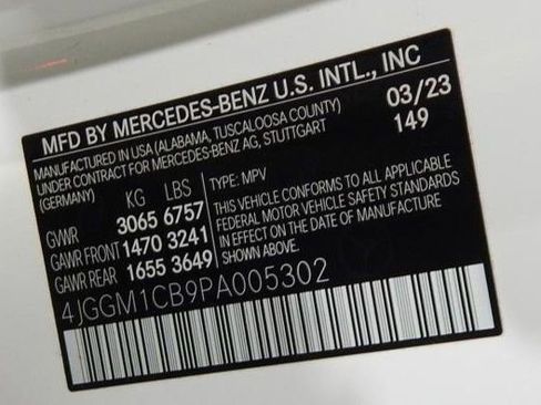 Used 2023 Mercedes-Benz EQE 350+ 4MATIC SUV w/ Pinnacle Trim Package image 15