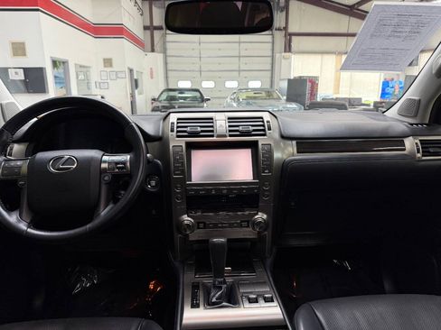 Used 2014 Lexus GX 460 AWD/4WD image 21