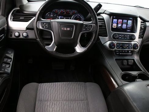 Used 2018 GMC Yukon SLE w/ Convenience Package image 15