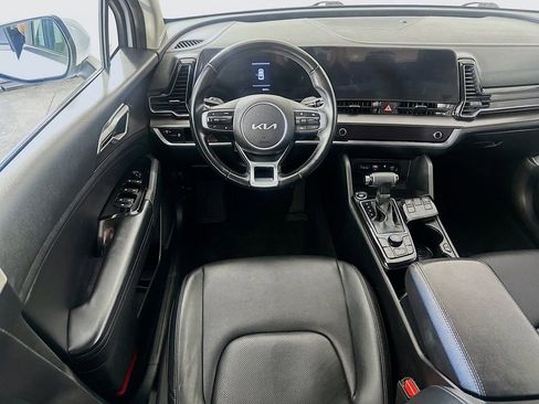 Certified 2023 Kia Sportage EX image 4