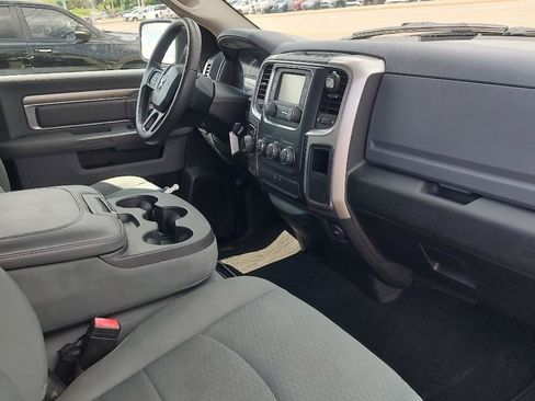 Used 2020 RAM 1500 Classic SLT AWD/4WD image 26