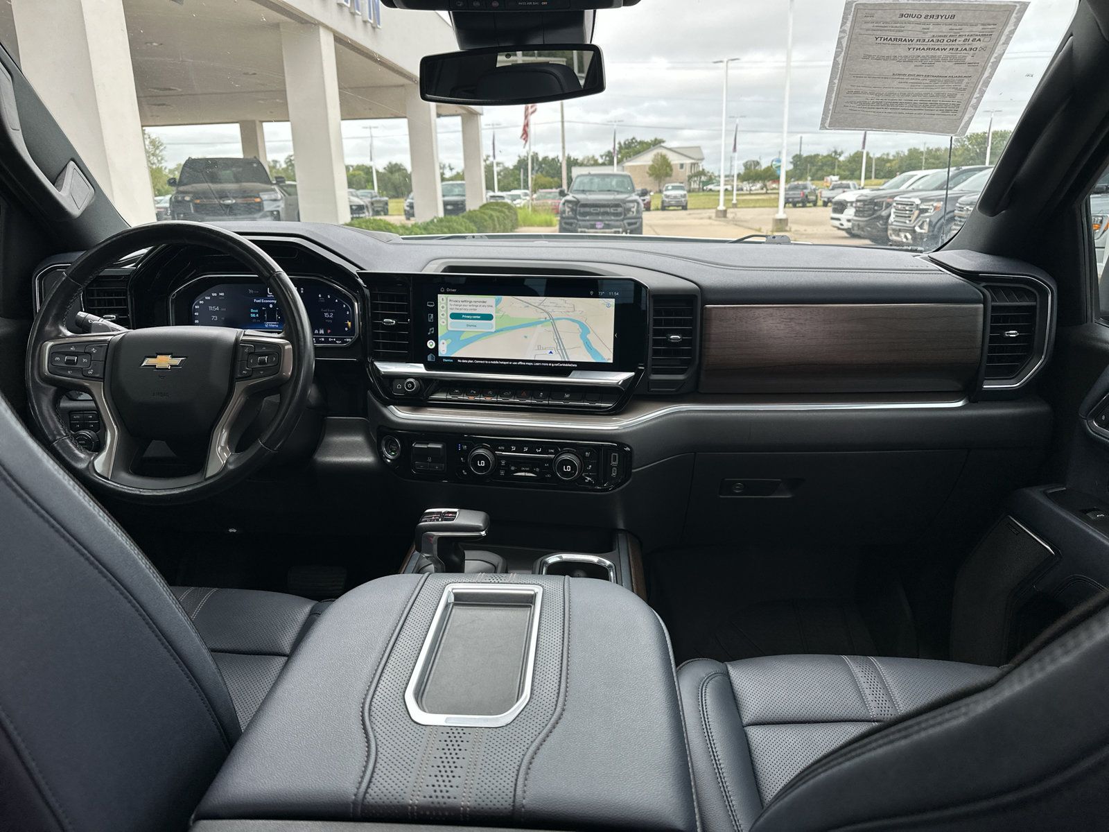 Used 2022 Chevrolet Silverado 1500 High Country w/ High Country Premium Package AWD/4WD image 3