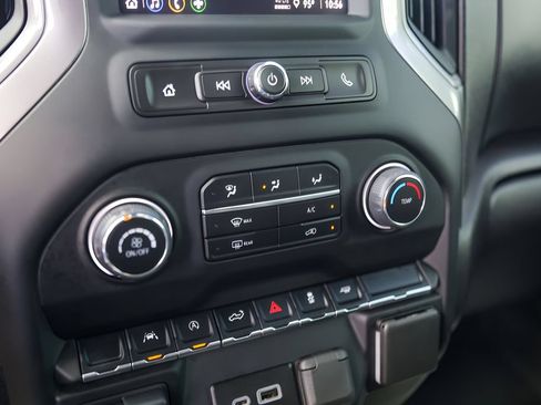 Used 2024 Chevrolet Silverado 1500 Custom RWD image 21