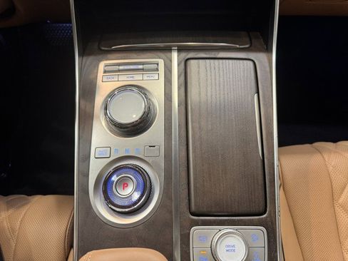 Used 2024 Genesis GV80 3.5T Prestige Signature w/ Security Package image 52