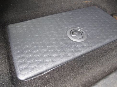 Used 2010 Dodge Ram 2500 Truck SLT w/ Big Horn Regional Pkg image 9