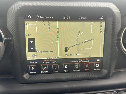 Used 2023 Jeep Wrangler Unlimited Sahara w/ Cold Weather Group AWD/4WD image 21