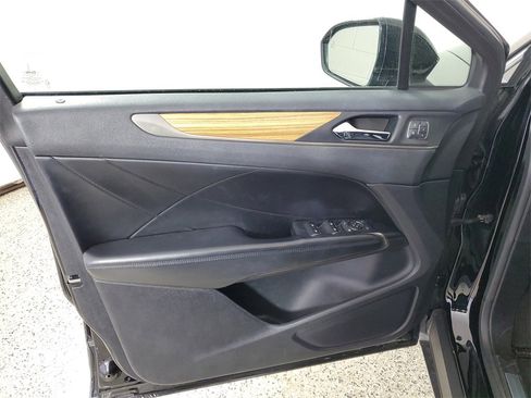 Used 2016 Lincoln MKC Select w/ Select Plus Package image 18