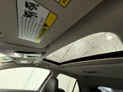 Used 2023 Kia Niro Wave image 37