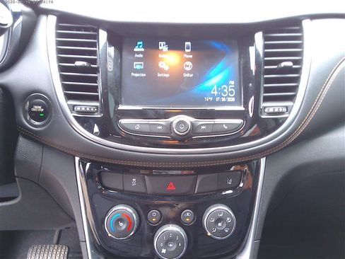 Used 2017 Chevrolet Trax Premier w/ Driver Confidence II Package FWD image 13