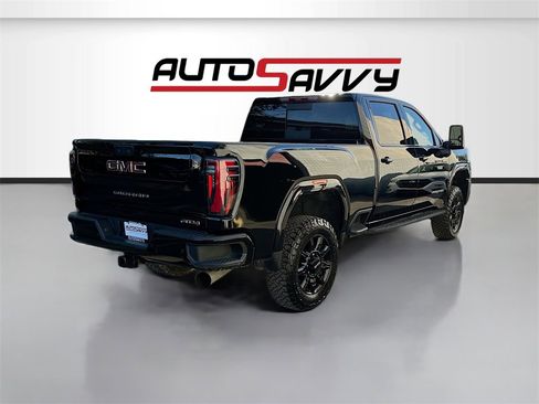 Used 2025 GMC Sierra 2500 AT4 w/ AT4 Premium Plus Package image 7