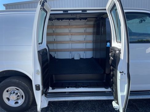 Used 2024 Chevrolet Express 2500 w/ Driver Convenience Package image 19