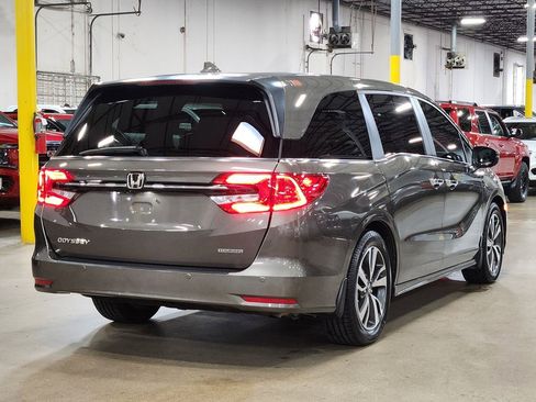 Used 2023 Honda Odyssey Touring image 8
