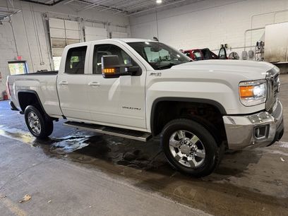 Used 2017 GMC Sierra 2500 SLE w/ HD SLE Preferred Plus Package