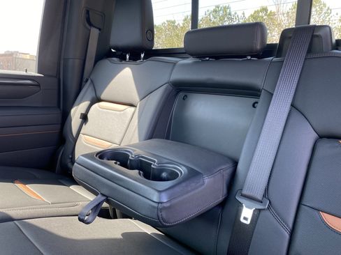 Used 2025 GMC Sierra 2500 AT4 w/ AT4 Premium Plus Package image 42